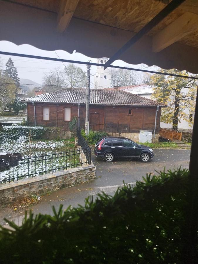 Апартамент За Гости Централ Malko Tŭrnovo Esterno foto